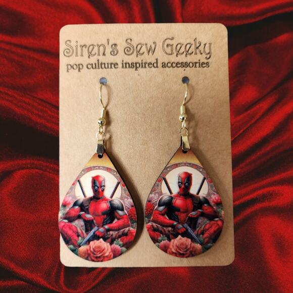 Deadpool Floral Teardrop Marvel Earrings - Picture 1 of 3